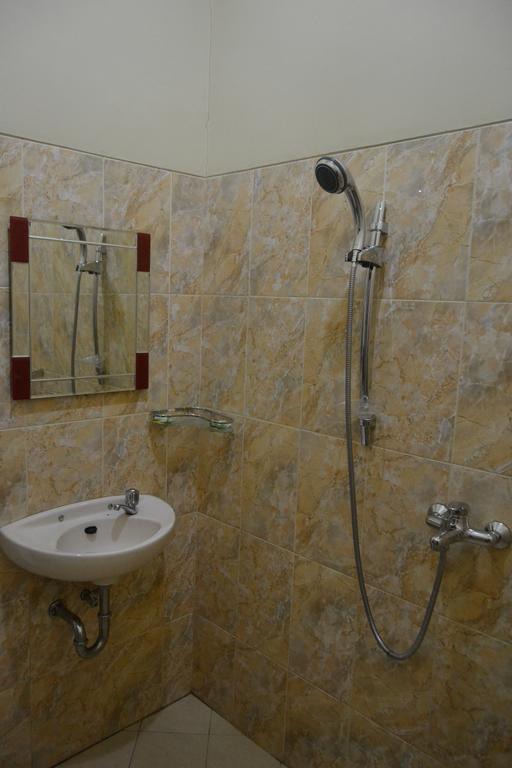 Hotel Khalista Purwakarta Phòng bức ảnh